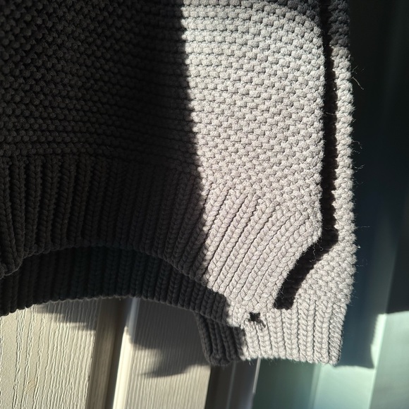 Medium gray Zara knit turtleneck sweater. Excellent condition! - Picture 3 of 4